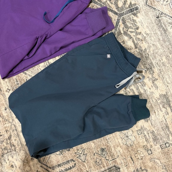 Figs pants nurse scrubs tansen jogger pants size L bundle MENS - Picture 5 of 8
